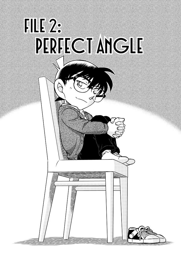 Case Closed Chapter 1093 - Page 1